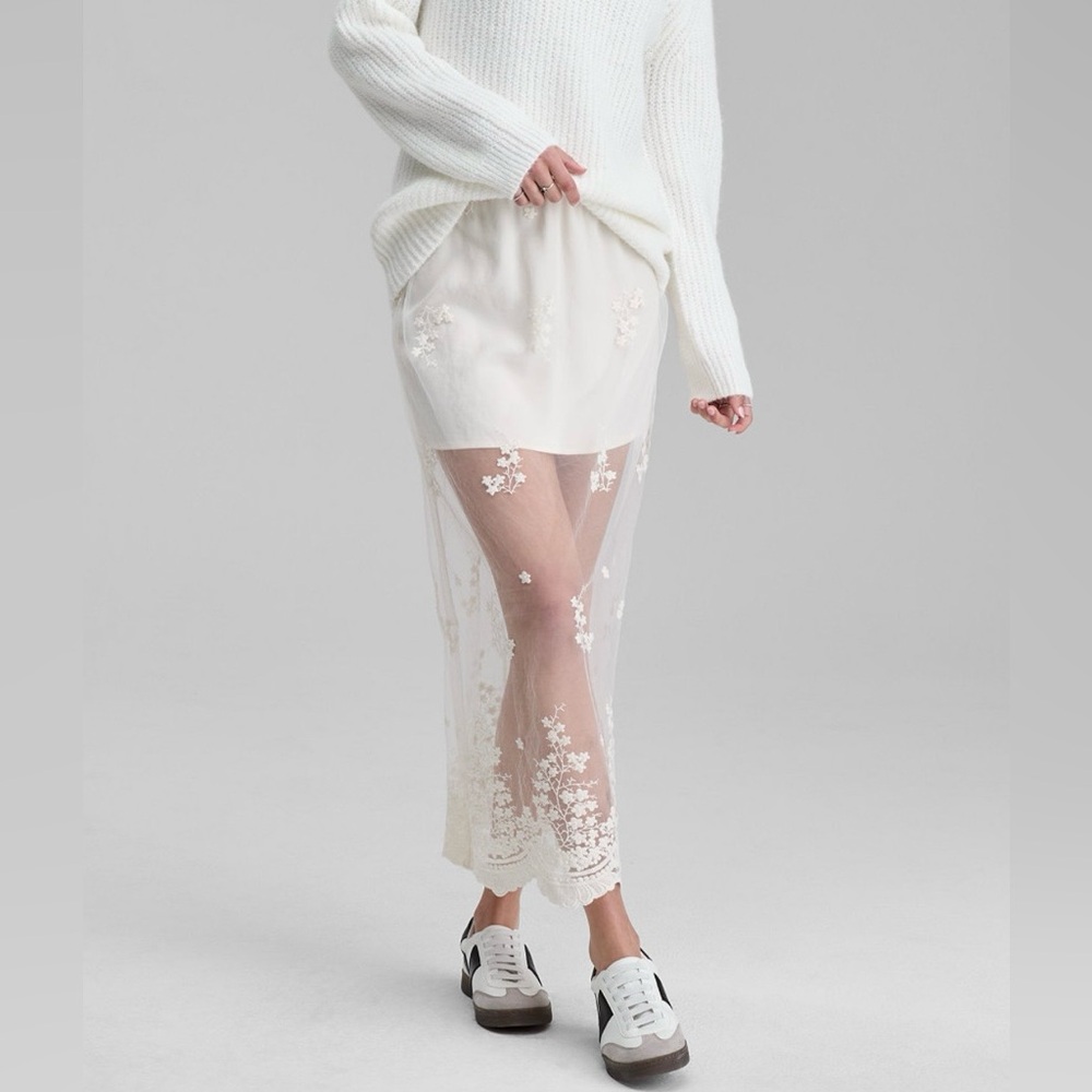Floral Embroidered Overlay Maxi Skirt in Off-White